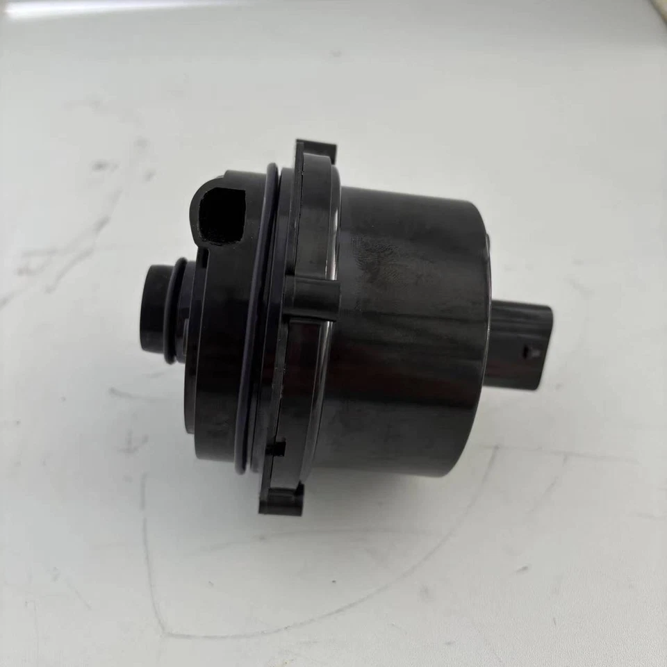 NEW Auxiliary Water Coolant Pump 1619322-00-C For 2020-2024 Tesla Model Y 3 Foto 4 de 4