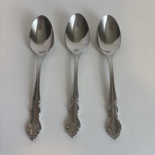 Oneida Dover Set of 3 Teaspoons 6  Heirloom 1...