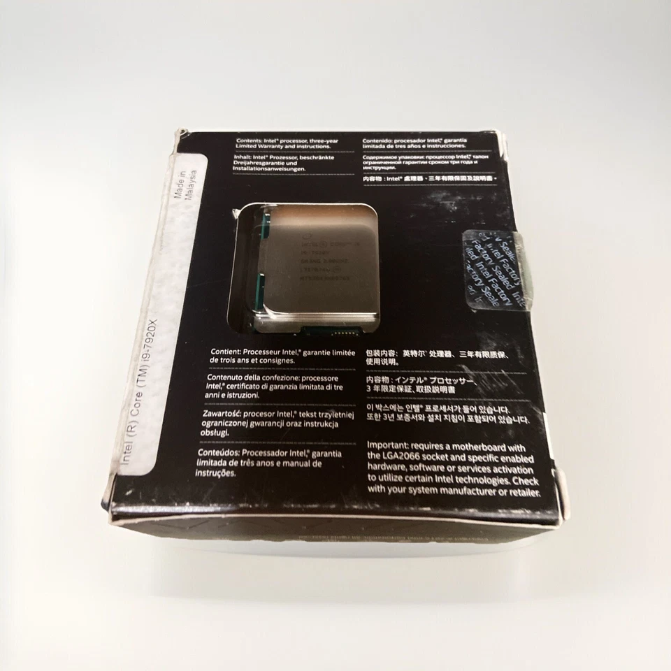 Procesador Intel Core i9-7920X 2,9 GHz 12 núcleos (BX80673I97920X) Foto 2 de 2