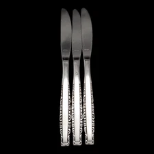 3 Oneida Northland Love Story Dinner Knives - 8 3/4" Stainless Steel Korea