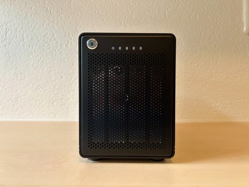 OWC Thunderbay 4 with 4x4TB Seagate HDDs - Picture 3 of 6