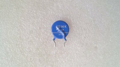 Metalloxid-Varistor/ MOV -  27 V - Radial - RM 7,5 mm - NEU