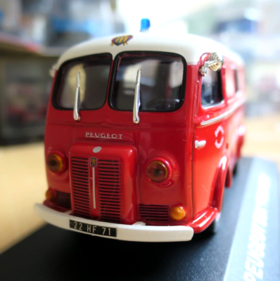 PEUGEOT D3A POMPIERS SCALE 1/43 ALTAYA
