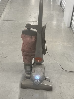 Kirby Upright Sentria Bagged Vacuum Model G10D  Only Read Description 1st