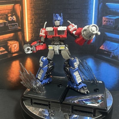 Transformers Model Kit Blokees Classic Class 01 Optimus Prime bereits montiert  