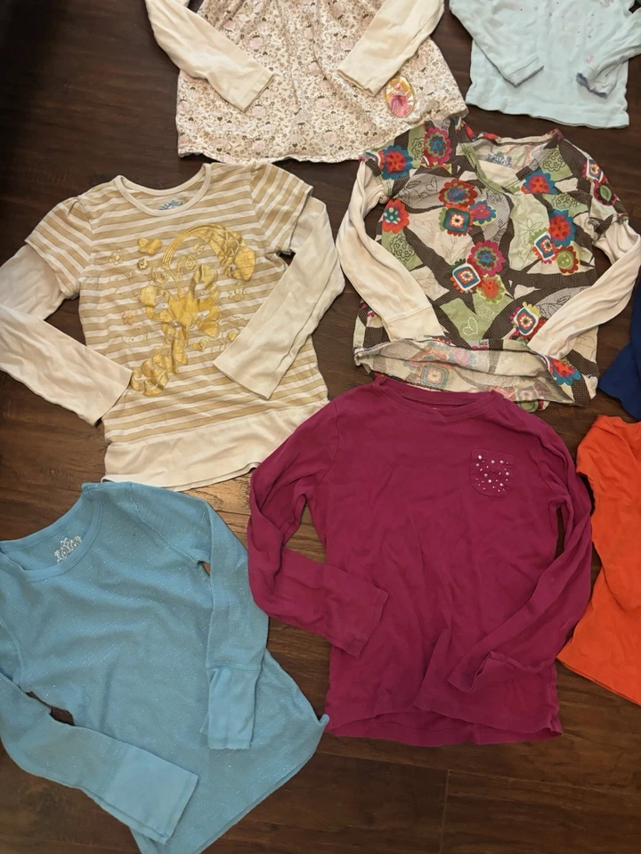 LOT OF 2000s LITTLE GIRL LONG SLEEVES - Image 2 of 4