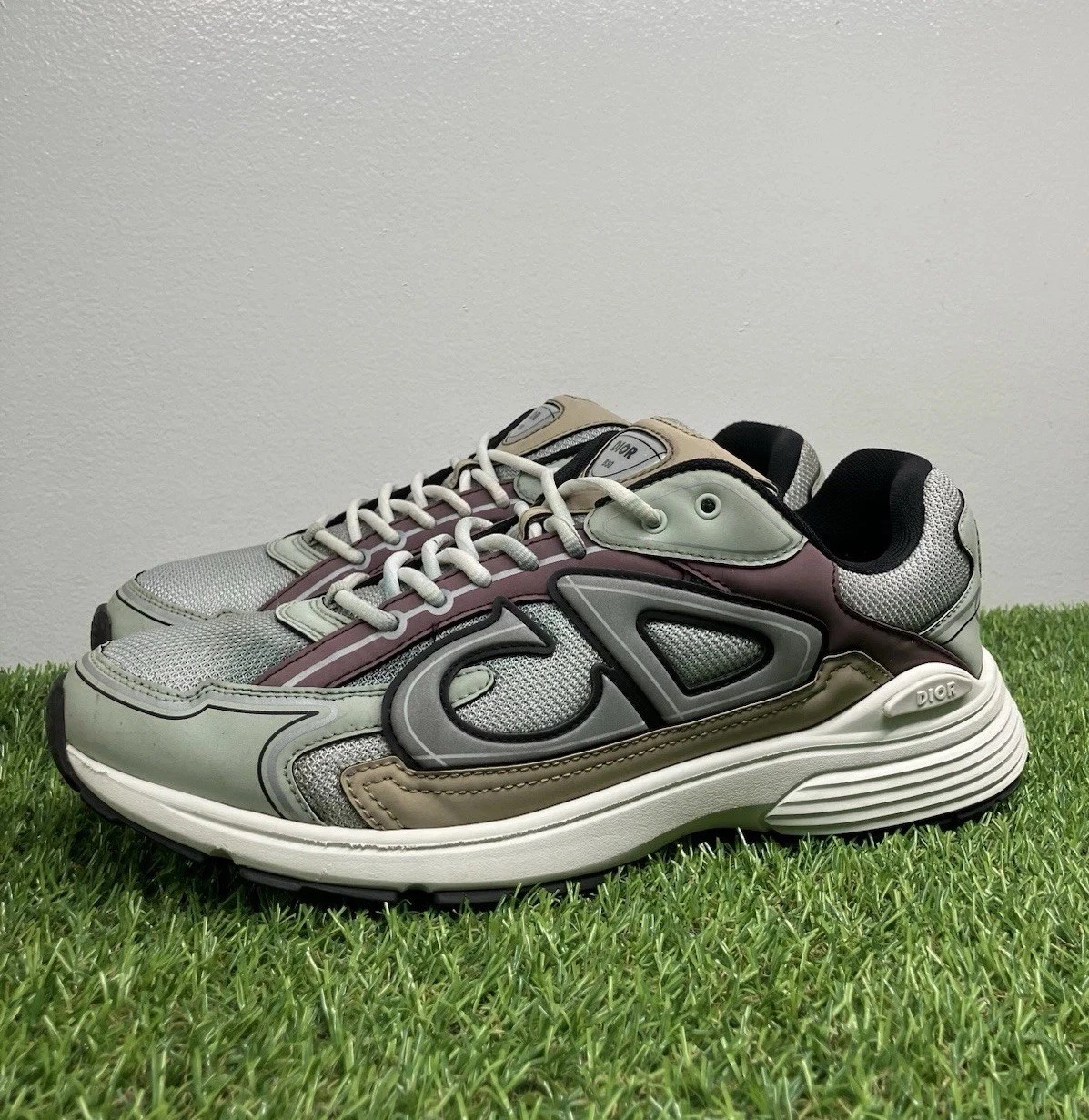 Taille 44 (11 US)   Baskets réfléchissantes Dior B30 « Vert clair violet »   BON ÉTAT