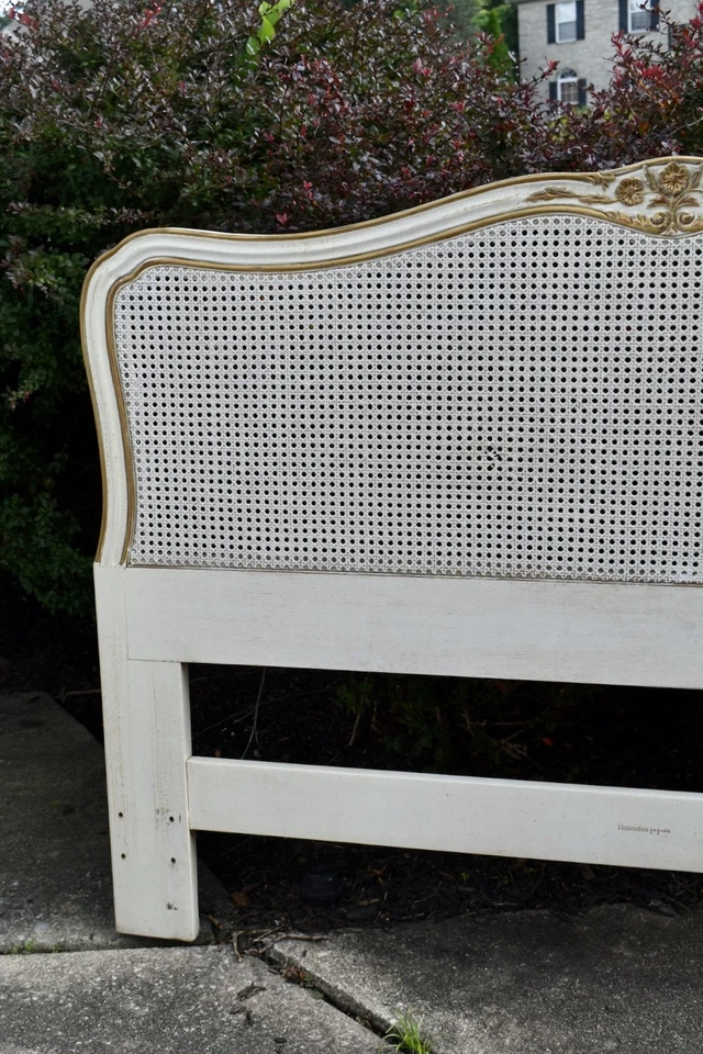 Vintage Henredon Full Size French Provincial Style Headbord w/Cane Backing - Image 4 of 4