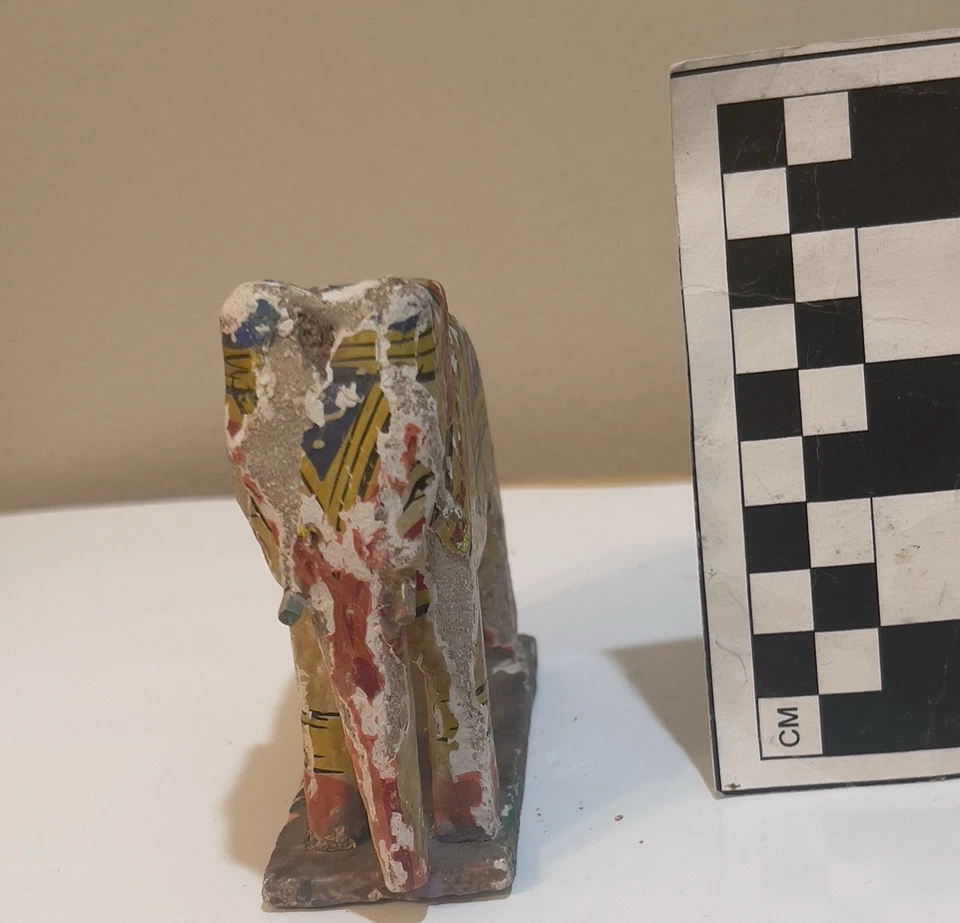 Dos Figuras RARAS Antiguas CASA TRADICIONAL Templo ELEFANTE DE MADERA COLOR CHAPRI Foto 3 de 4