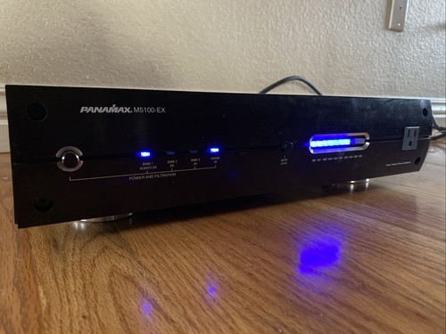 Panamax M5100-EX Home Theater Power Conditioner 11-Outlet Surge Protector