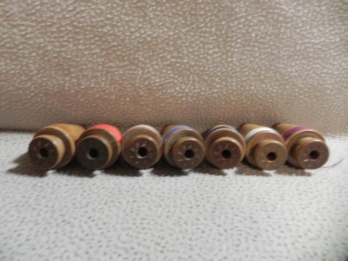 (7) Christmas Tree Shaped Bobbins* - Picture 2 of 5
