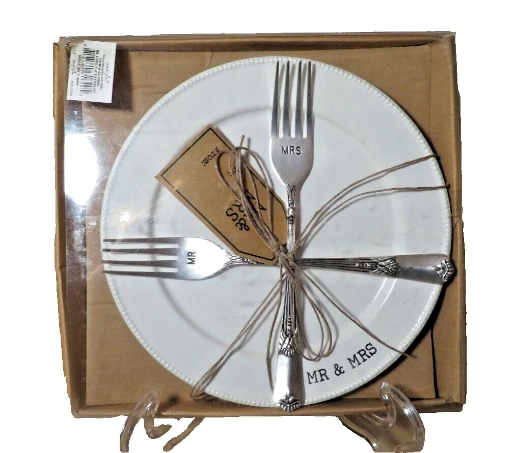 Mud Pie Round Dinnerware Plates