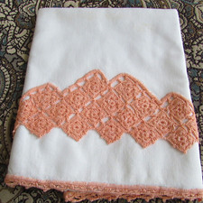 Vintage Pair of Hand Embroidered ivory/peach Pillow Cases-nice-18x32