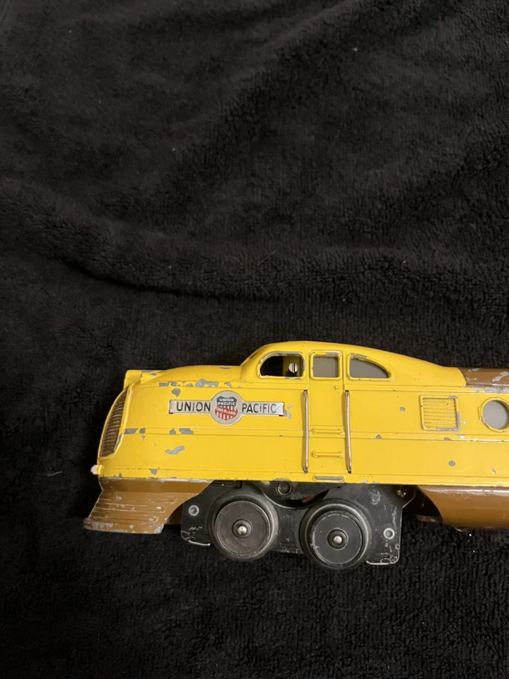 Prewar Lionel #636W Union Pacific Streamliner City Of Denver - Image 2 of 4