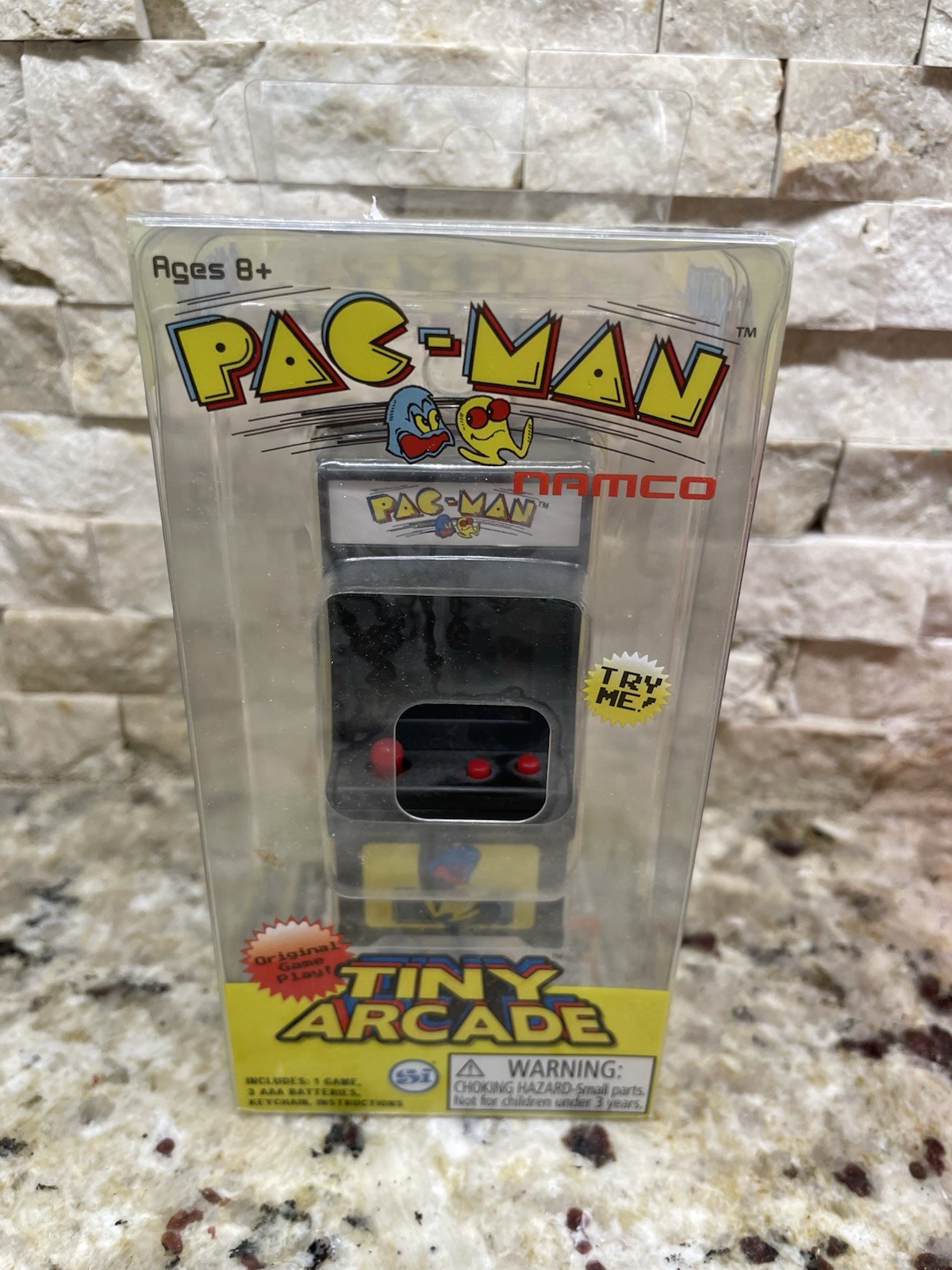 Tiny Arcade Pac Man 3.5" Mini Retro Game Keychain Arcade Cabinet Yellow NEW