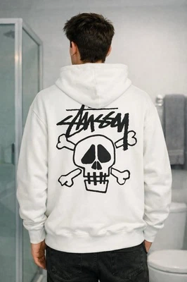 STÜSSY White Hoodie - Skull & Crossbones Backprint - Size M - New Condition - Imagen 1 de 2