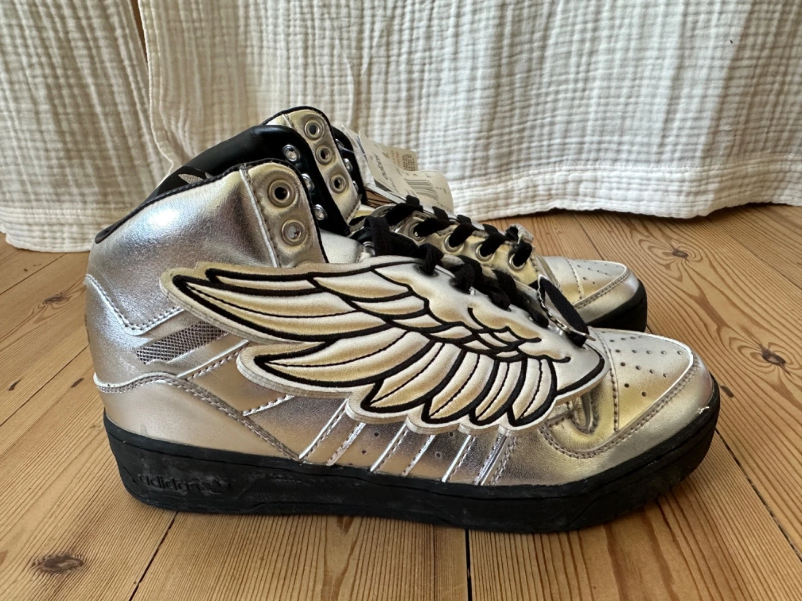 Jeremy Scott Adidas silver "Wings" trainers sneakers 6 (39.3) High Hi tops