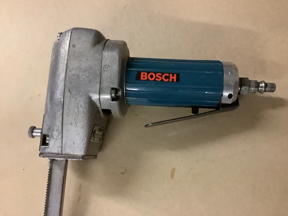 BOSCH Foam Saw, pneumatic, very rare. Made in GERMANY! Model 7595100,  new blade - Image 2 of 4
