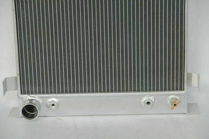 FORD МОДЕЛЬ 81A 85 78 48 40 FORD ДВИГАТЕЛЬ ТОЛЬКО 3 РЯДА АЛЮМИНИЕВЫЙ РАДИАТОР ПОДХОДИТ 1933-38 - Изображение 4 из 4