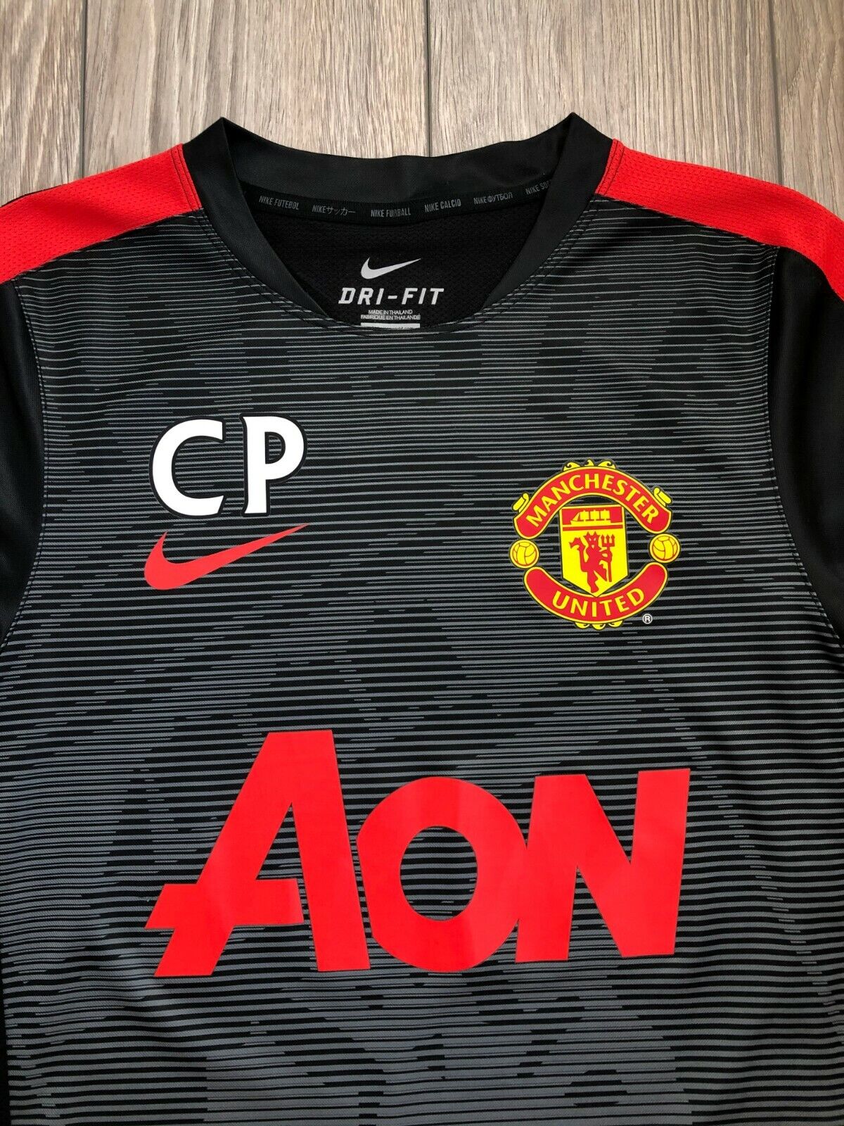 MENS NIKE MANCHESTER UNITED 2014/15 TRAINING FOOTBALL SOCCER SHIRT JERSEY  SIZE L