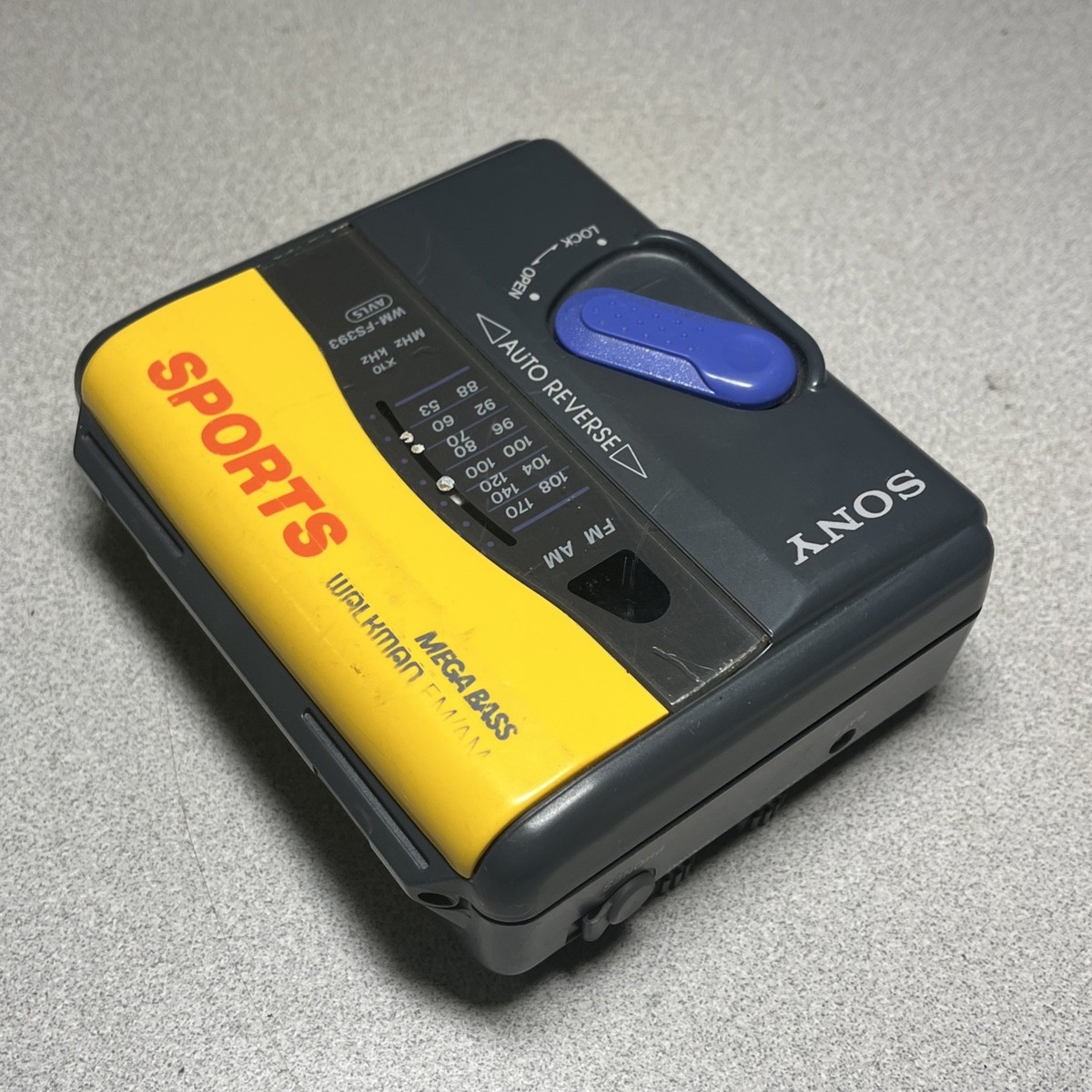 ソニー スポーツウォークマン WM-FS393 Vintage RARE SONY Sports Walkman WM-FS393 TESTED Working + CLIP | eBay