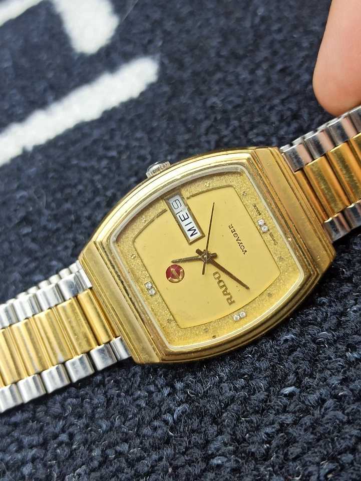 Luxury Rado Watch Gold Dial Swiss Original 1972 Elegant Voyager Model - Image 2 of 4