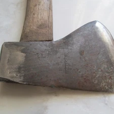 VINTAGE PLUMB CARPENTERS HATCHET NICE AXE Half Hatchet USA used NICE THROWING AX