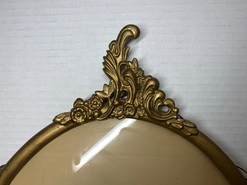 Vintage Convex Glass Metal Wall Hanging Frame Virgin Mary - Picture 4 of 14