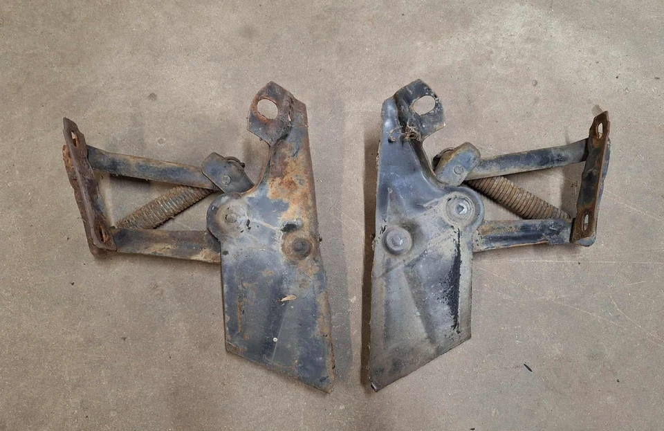 1961 - 1964 Ford Galaxie Mercury Marauder Monterey LH RH Hood Lift Hinges - Image 4 of 4