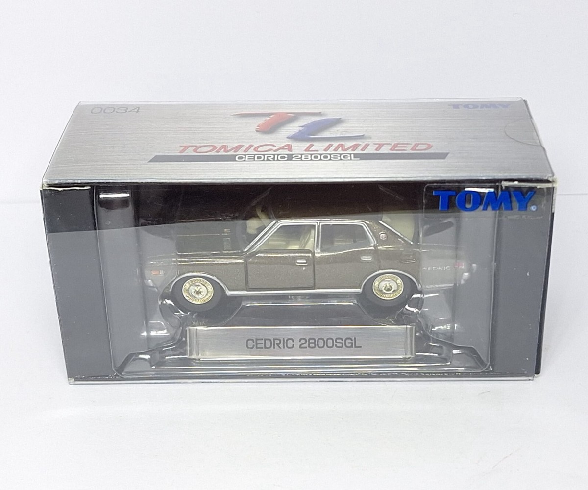 TOMICA LIMITED TL 0034 Nissan Cedric 2800SGL 1/65 TOMY Diecast Car
