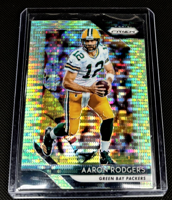 2018 Panini Prizm Neon Green Pulsar Prizm Aaron Rodgers #127 🔥