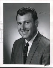 1963 Press Photo Bernard Shulman has been a pioneer of Revco Discount Drug