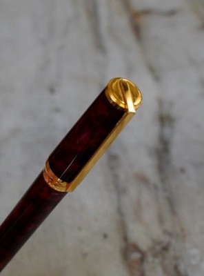 Stylo Plume S.T. Dupont Montparnasse XL - Laque Noire, Plume Or 18 Carats, Occasion