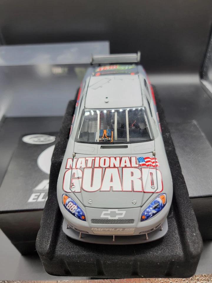 Coche de prueba de la Guardia Nacional Dale Earnhardt Jr. 2008 1/24 Action Elite/708 (WM) Foto 4 de 4