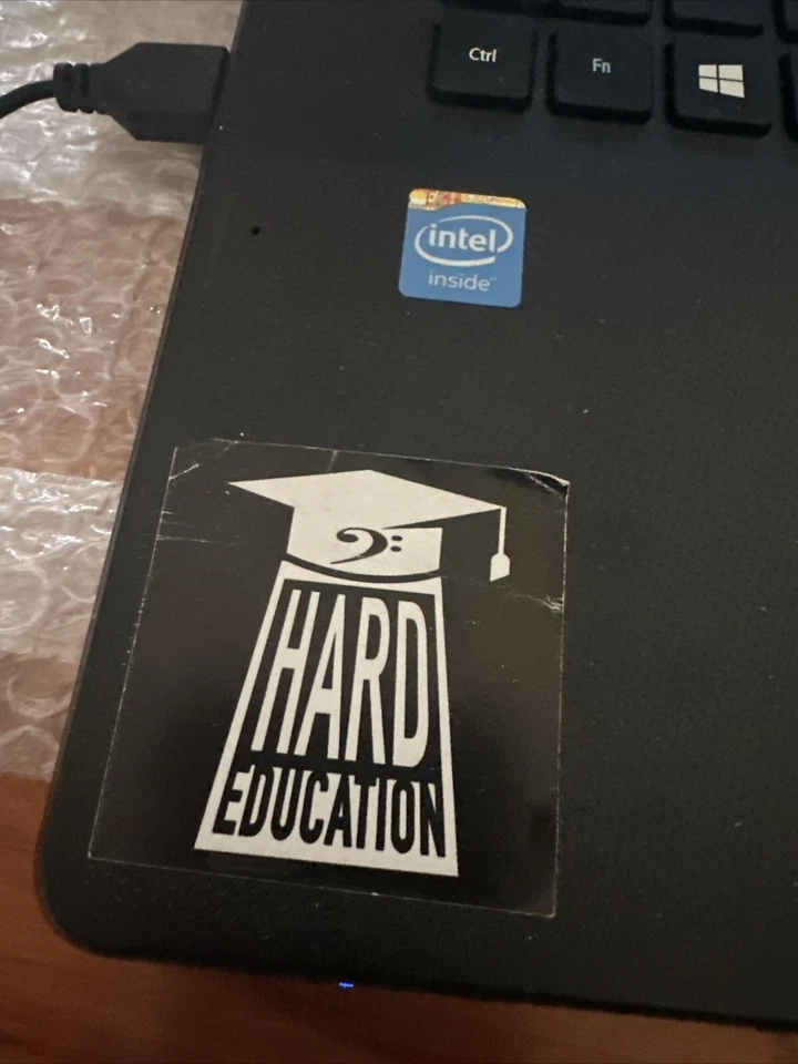 Acer Aspire E17 ES1-711-C9NI 17 Intel Celeron N2840 2,16GHz, 500 HDD, 4GB RAM - Immagine 3 di 4