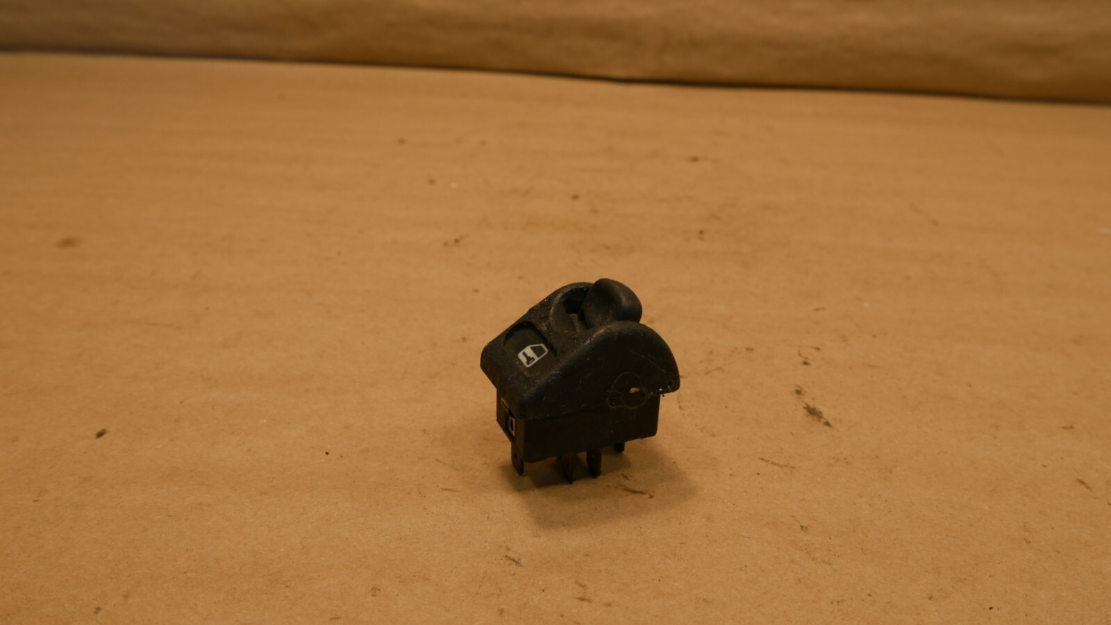 Ferrari 355 550 Door Lock Switch PN 171074