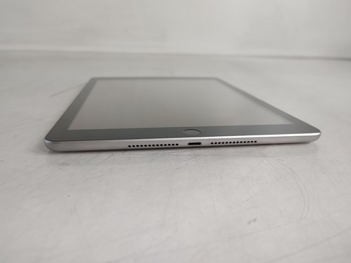 Apple iPad 6th Gen A1954 32 GB iOS 17.7.5 Space Gray Tablet - Picture 5 of 6
