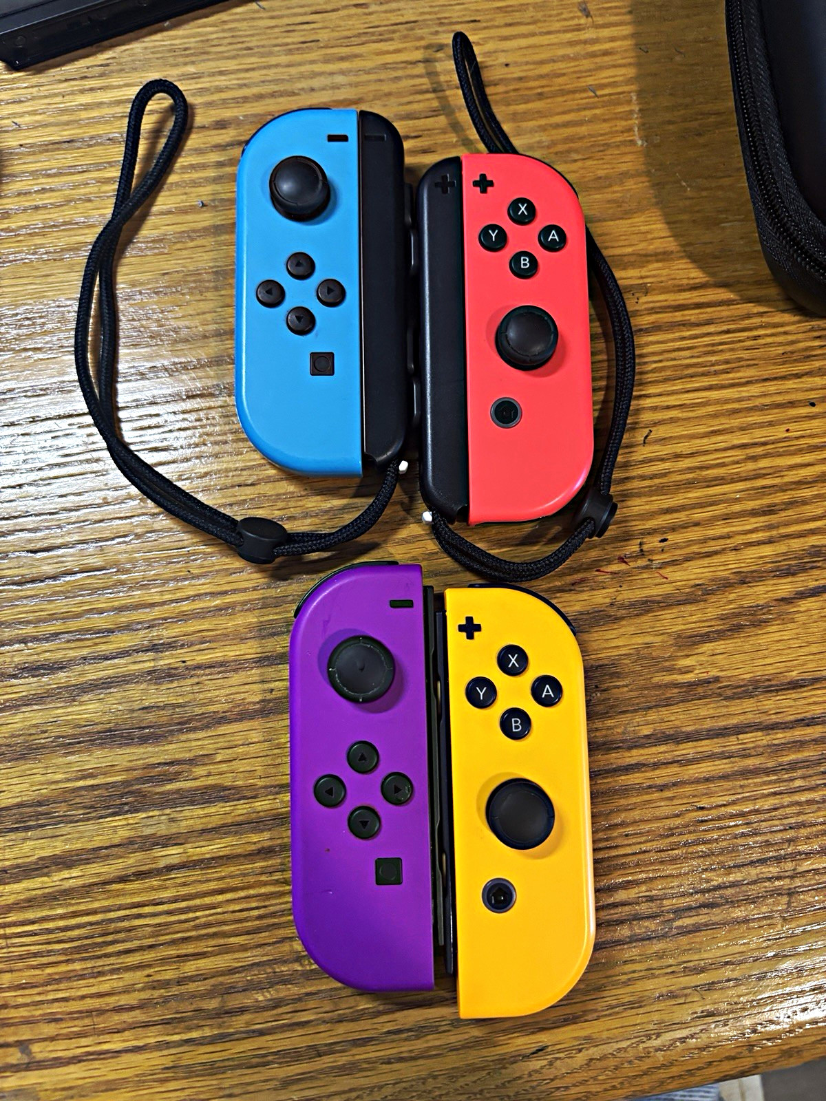 Pair of joy cons