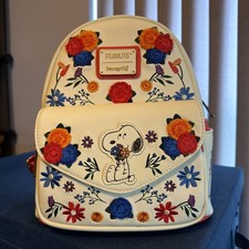 Loungefly Peanuts floral Snoopy mini backpack...