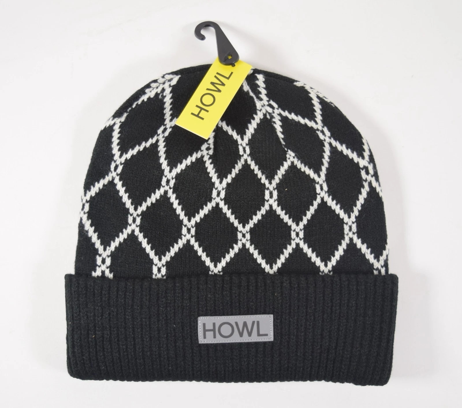 NWT Adult Howl Chainlink Beanie $40 OS black acrylic