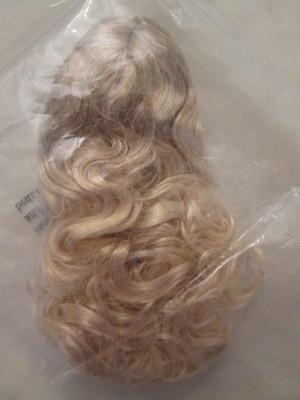 Nice & Easy Pink Prudence Ellowyne Wilde Imagination Tonner Doll Wig Blond Ombre
