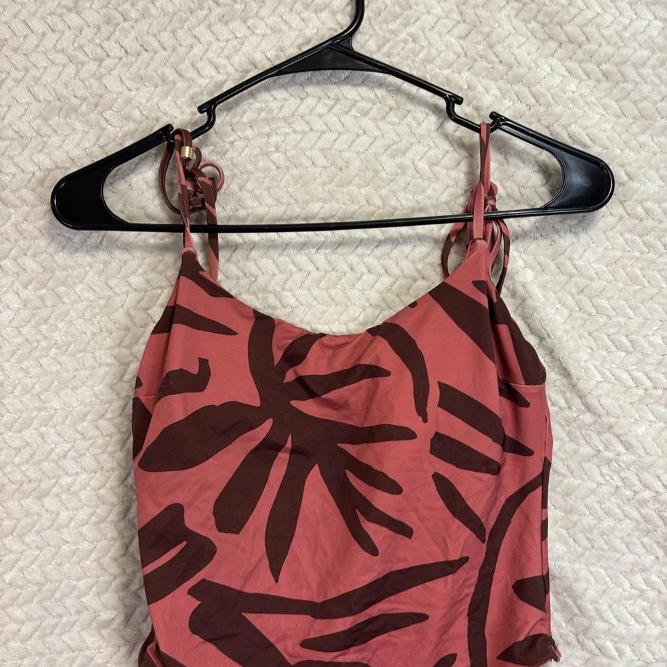 Traje de baño de una pieza Vitamin A rojo espalda baja nuevo con etiquetas Foto 2 de 4