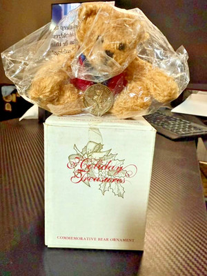 Vintage Avon 2002 Holiday Treasures Commemorative Bear Ornament