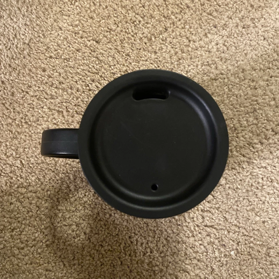 Taza de café Hydro Flask 12 oz negra Foto 3 de 4
