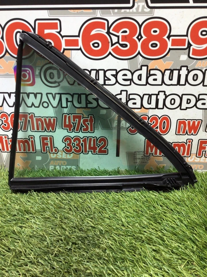 ✅Toyota Camry 2015 cuarto derecho cristal/ventana Pn: 68188-06130 trasero Rh OEM Foto 2 de 4