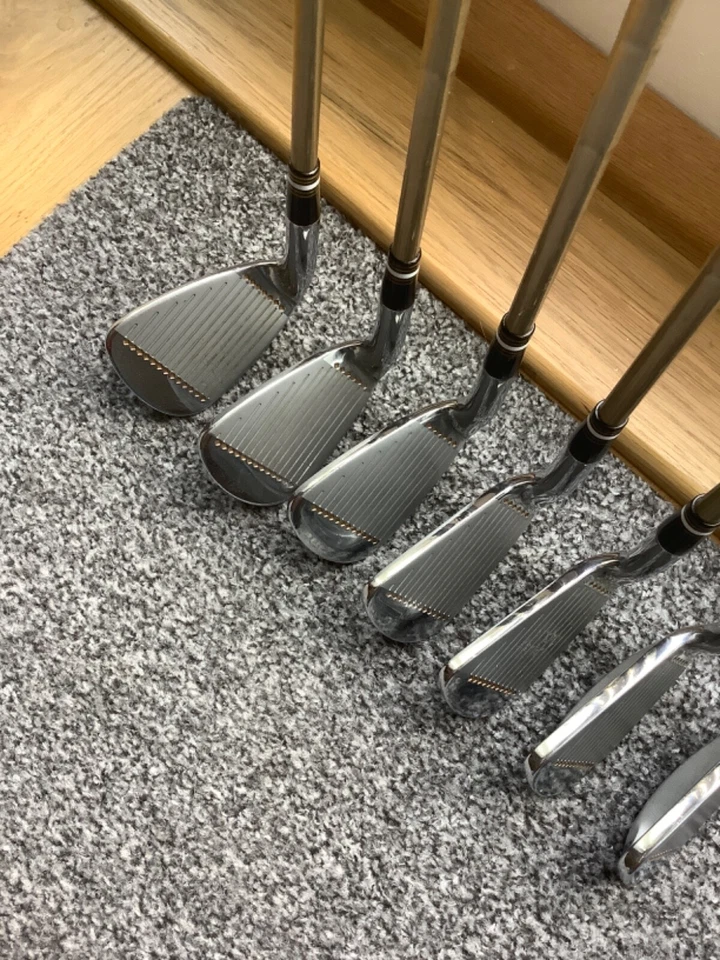 Custom MacGregor V-Foil 1025C forged irons 4-PW, PGA Tour issue Crossfire shafts - Image 4 of 4