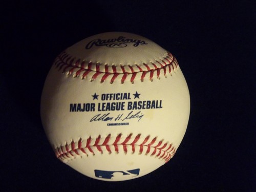 Oscar Gamble “Big O” Inscription Nickname Auto RARE Signed Baseball - 第 2/2 張圖片