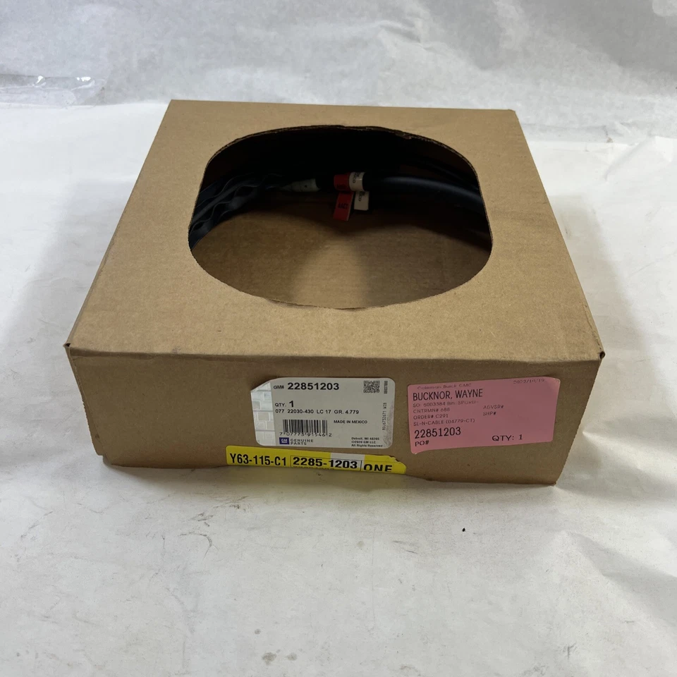 Cabo lateral esquerdo traseiro original do fabricante GM Escalade ESV 2010-2014 22851203 - Imagem 2 de 4