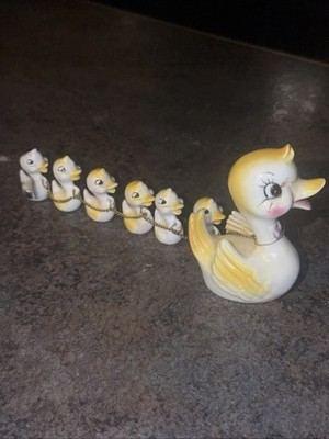 Vintage Japan Mama Duck  & 6 Ducklings Ugly Duck Chains Chained