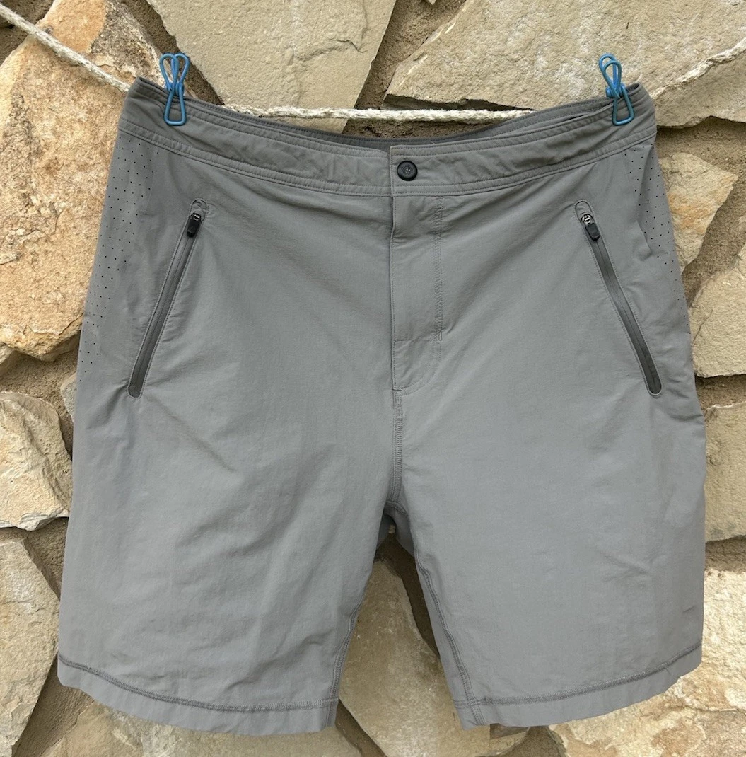 Mack Weldon Stretch Active Shorts Large Gray Performance Zip Pockets Drawstring
